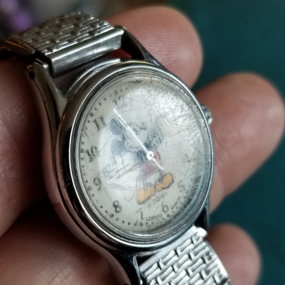 Vintage Mickey Mouse wristwatch Lorus Disney ladies silver tone quartz - Picture 4 of 15